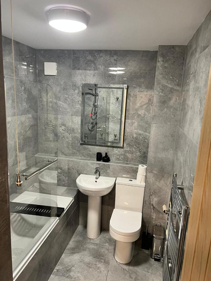 The Court Apartment Liverpool Ngoại thất bức ảnh